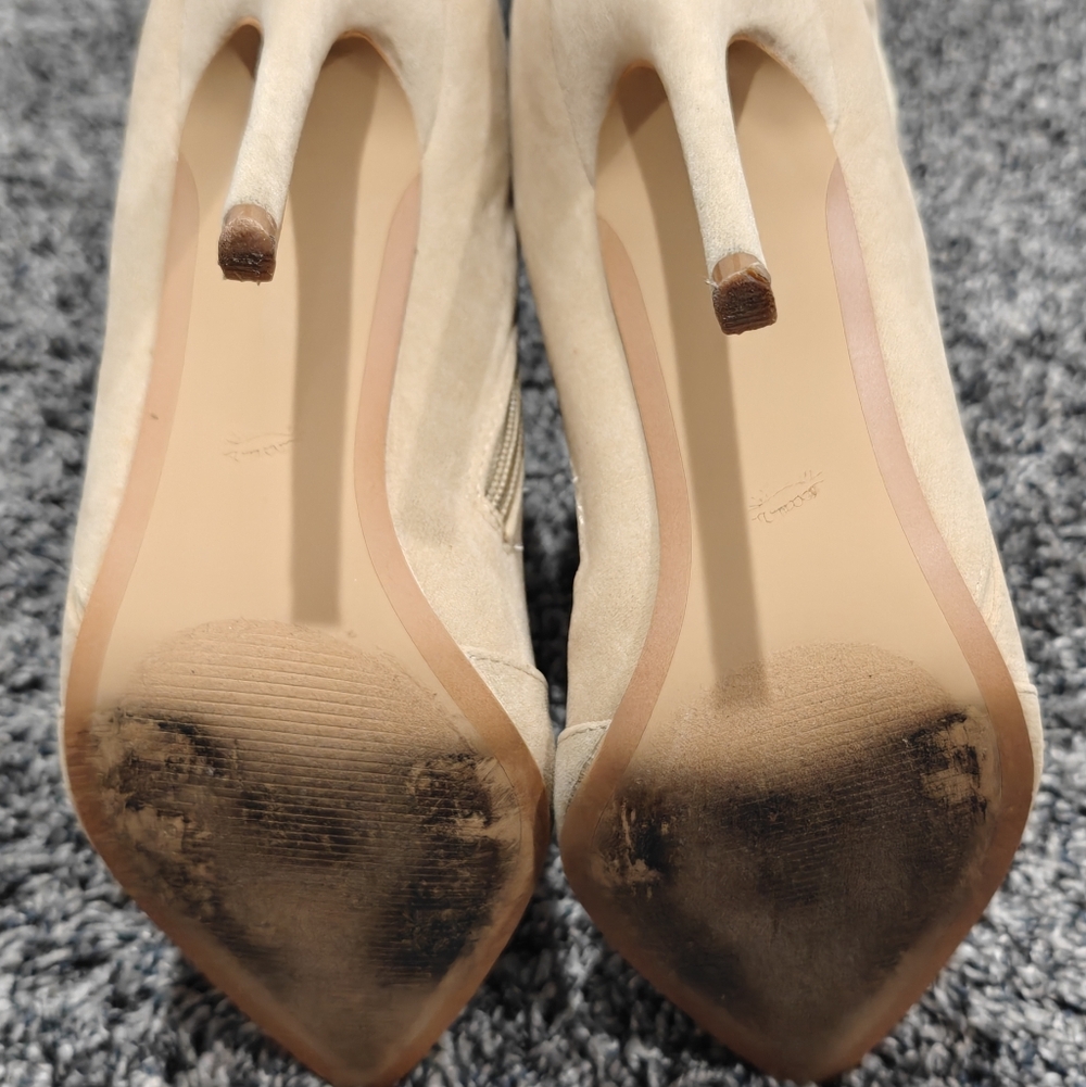 Shoe Republica Elegant Beige Suede Knee-High Boots, Size 9, Worn Once - Picture 4 of 5